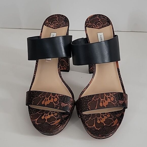 Diane Von Furstenberg 2 Strap Heeled Leather Sandals - Picture 10 of 11